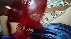 Meu marido brincando com minhas calcinhas e batendo punheta pra mim na hora que sair pra fazer um job com seguidor