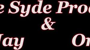 Cougar Sar4 Jay feels intense pleasure during finger fucking.