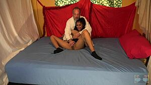 blowjob and finger fuck on the bed with this asian babe