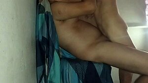 la puta de mi hermanastra rompe pantie y monta mi polla sin condon