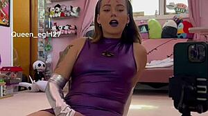 Starfire rides dildo in cosplay with big ass and toys