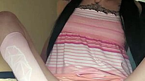 My petite 18+ pussy emyangel in web chat detailed description with specific actions