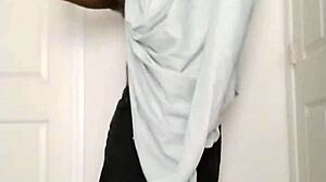 i uh feel white yellow orange red like sun and uh slower dance to song 2