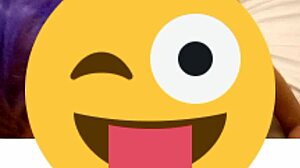 Quieres chupar mi polla y follar en perrito como latina cachonda?