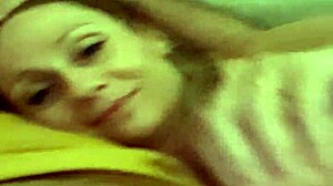 Aline giving Flavio a handjob before they sleep!