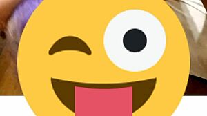 Quieres chupar mi polla y follar en perrito como latina cachonda?