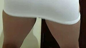 Gostosa Safada Dancing Funk In Mini Saia Transparente Then Sitting On Novinho Pica