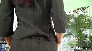 mature slut syren demer takes dick and gets thirsty for cum in mouth