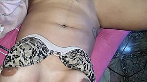 chupando a vizinha greluda with big clit and big tits in homemade latina fetish