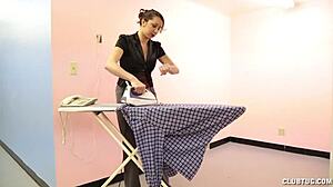 Hot Housewife Gives Intense Home Handjob