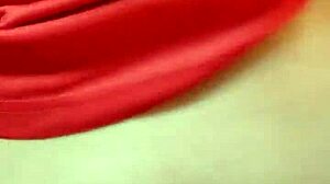 Mi vecina acaba de terminar con su novio y me llama para retos que terminan en follada casera real latina!