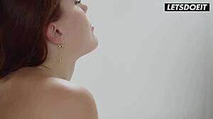 Hey, this stunning redhead babe craves hardcore sex with a monster cock for breakfast every morning 😏