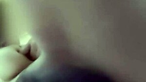 Filipino Girl Calls Sex Service in Bedroom!