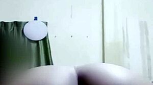 Filipino Girl Calls Sex Service in Bedroom!