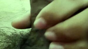 Filipino Girl Calls Sex Service in Bedroom!