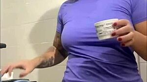 que vontade de dar o cu hoje, exibindo tudo na rua?