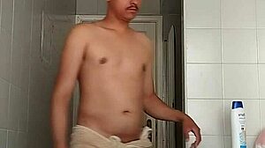 Delicious guy, why drink and shave that big dick so sexy?