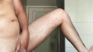 Delicious guy, why drink and shave that big dick so sexy?