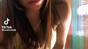 In a QUIET corner, the story unfolds of Bunduda with her CALCINHA MARCANDO in a simple, everyday scene.