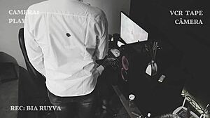 câmera escondida meu chefe fez massagem em mim será que a esposa dele vai descobrir com big cock blowjob