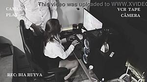 câmera escondida meu chefe fez massagem em mim será que a esposa dele vai descobrir com big cock blowjob