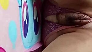 Aurora rides Hunter666's cock wildly?