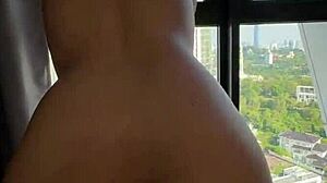 baise une asiatique de 18 ans dans un hotel de luxe with petite teen riding big cock in cowgirl and doggystyle homemade interracial pov