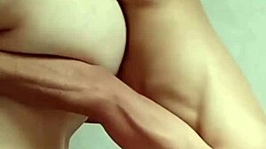 Aurora rides Hunter666's cock wildly?