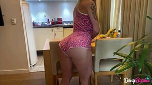 ela pediu pra foder so no cuzinho desta vez, ahh yeah