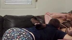 Amateur Filipina bbw housewife cheats with chubby pussy licking in homemade video