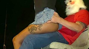 Papai Noel Comendo O Cuzinho Da Novinha Na Praça Outdoors