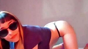 Bonneyuwu inserts canicas into preservativo in homemade blonde teen session