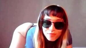 Bonneyuwu inserts canicas into preservativo in homemade blonde teen session