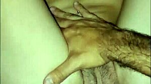 coño mojado se la follan duro con polla monstruosa 😈