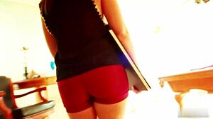 Nerdy Housewife Melanie Craves Massive Black Cock Desires