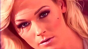 Hey Phoenix Ray is fucking the artist with her big tits bouncing! 😏