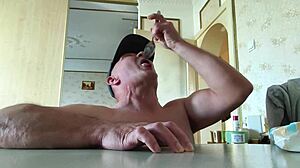 Sperma in my mouth, oh yeah!