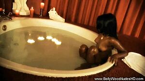 Bathing with a Bollywood beauty in erotic dance and striptease!