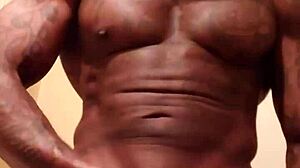 Huge Muscular Bodybuilder Dominates With Massive BBC Worship Session