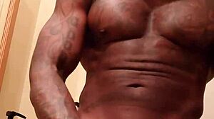 Huge Muscular Bodybuilder Dominates With Massive BBC Worship Session