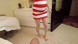 Pregnant Wife Deepthroats Cock During Homemade Blowjob Session