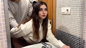 Sexo Duro Con Mi Jefe En El Baño Queda Todo Grabado Con Petite Teen Cumshot