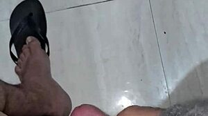 meu mini pau is heating up and cumming now