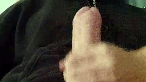 Masturbação Oral E Carinho Nas Bolas Do Wellington Prado Usando Mascara De Halloween