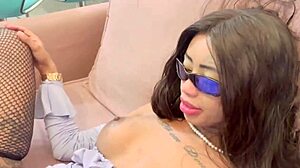 vizinha mandrake safada cheia de tesao fode bareback com vizinho pauzudo no cu e buceta molhada