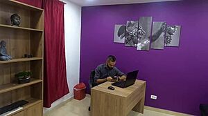 i lick balls and suck cock to seduce boss for raise