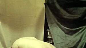 Esclave F autoseance with pinces pisse and ceinture in bondage