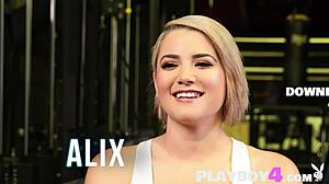 Sexy Chicks Expose Amazing Bodies!