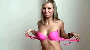 Bold Two blondes boldly suck dick during outdoor dance lesson