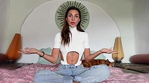 Why choose foreskin or circumcised penises in this tutorial with Roxy Fox?